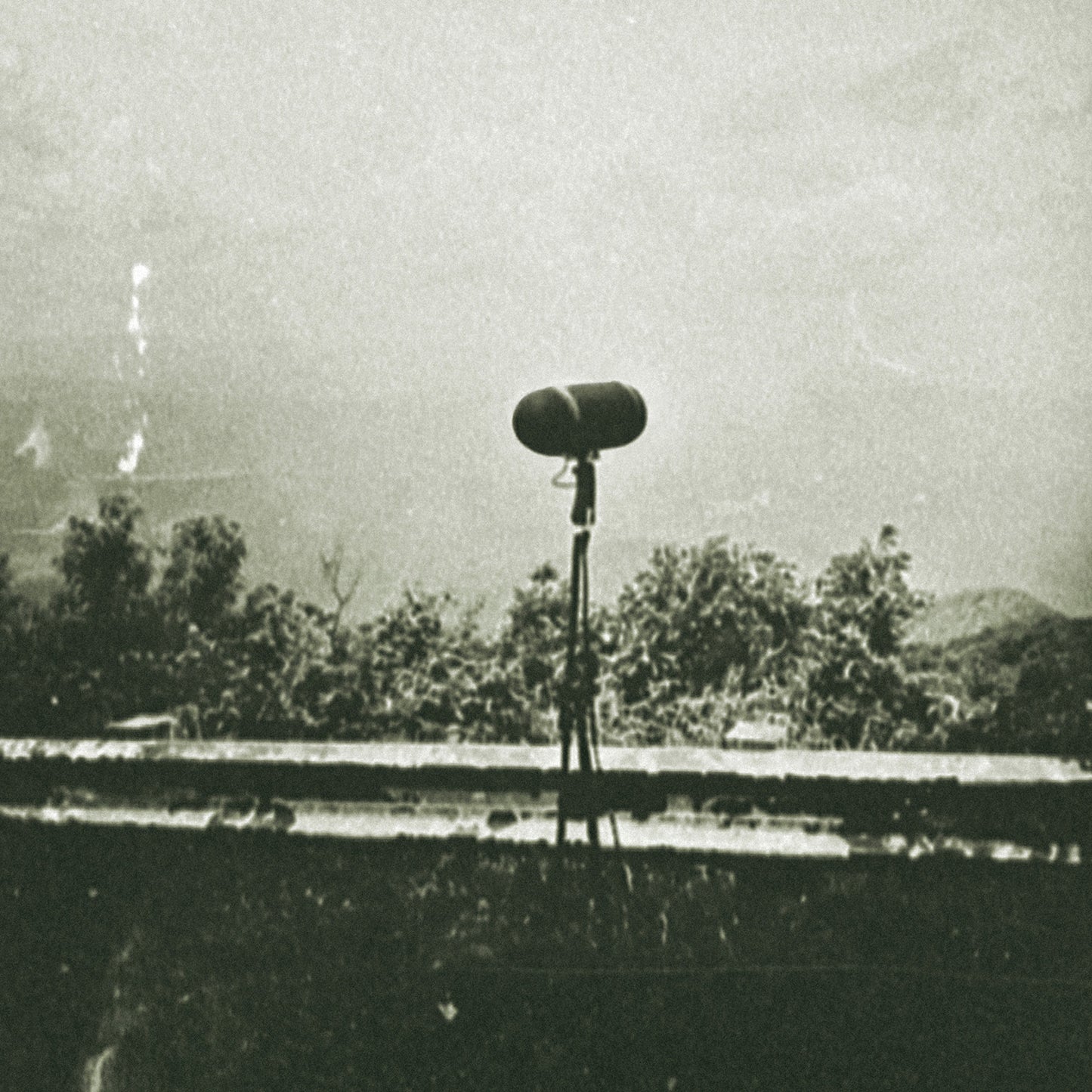 HISS TRACTS - SHORTWAVE NIGHTS