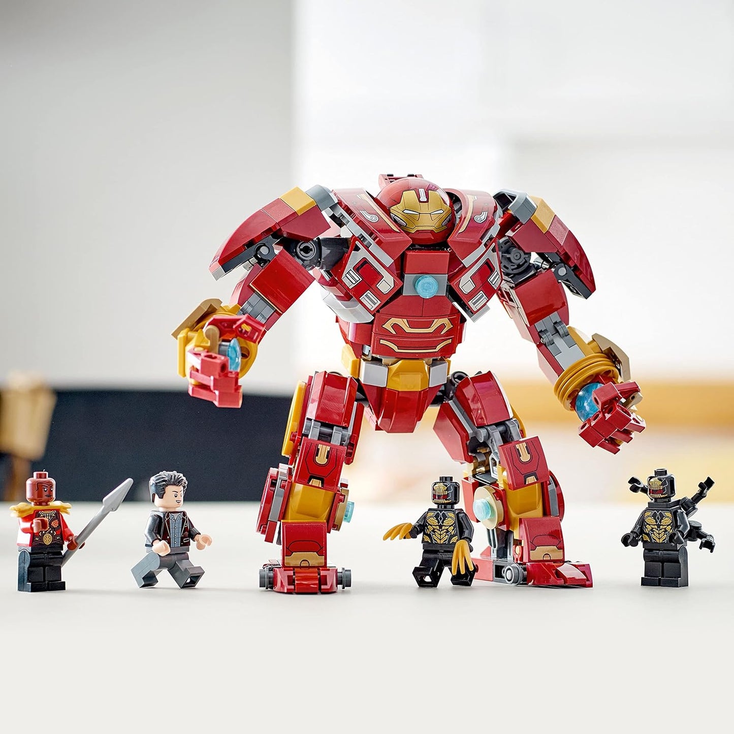 LEGO HULKBUSTER: BATTLE OF WAKANDA #76247 - LEGO MARVEL