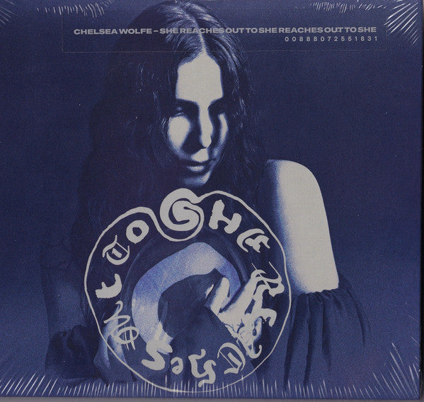 WOLFE, CHELSEA - SHE REACHES OUT TO SHE REACHES OUT TO SH